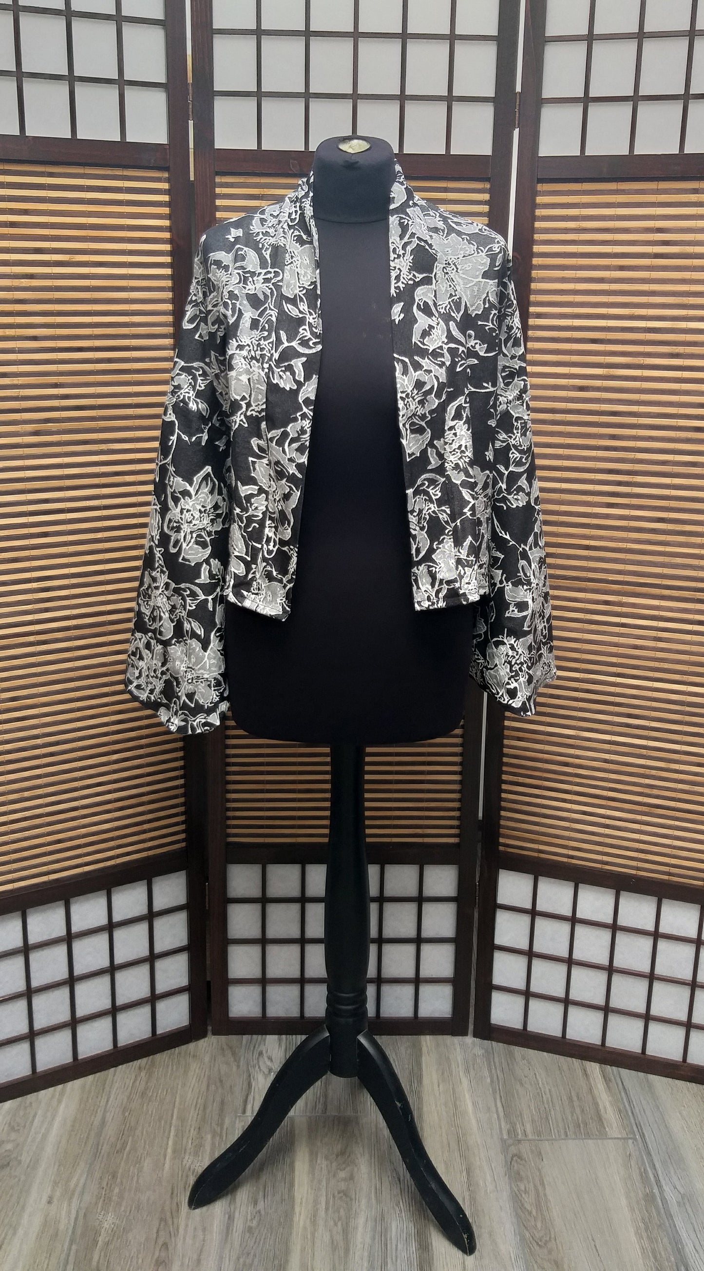 Kimono veste noir & blanc